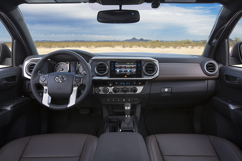 2016_Toyota_Tacoma_Limited_003